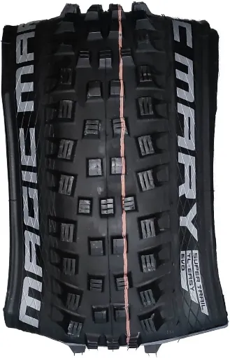 i-schwalbe-opona-magic-mary-29-x-2-6-trail-65-622-tle-zwijana.webp