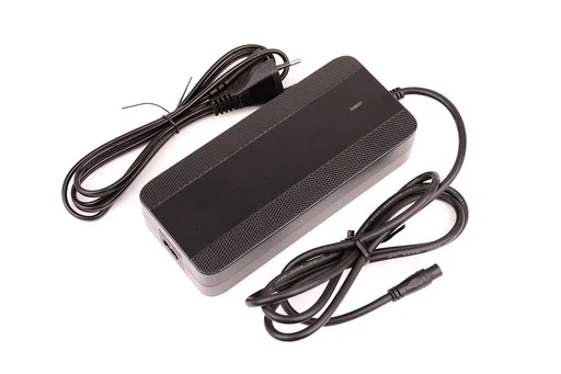 Polnilec za 48V baterijo ECONO / 3A 3pin